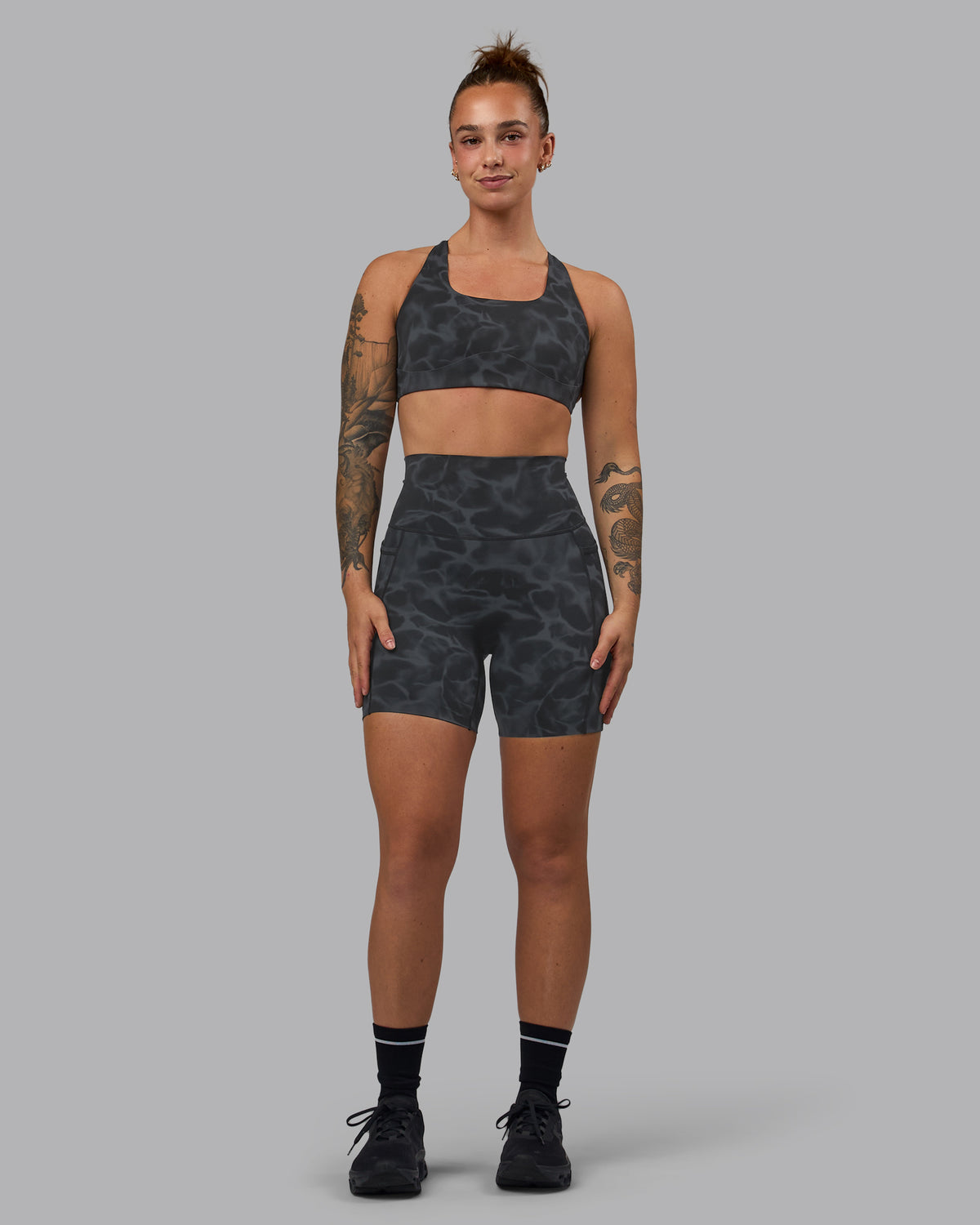 Woman wearing Elixir Ultra High-Rise 6" Short Pockets - Tranquil-Black