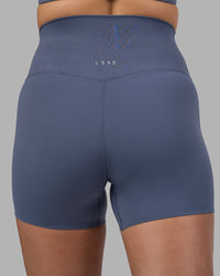Woman wearing Elixir Ultra High-Rise 4" Short - Night Shadow | Model:Phoebe | Size:S | Thumbnail Index: 7