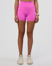Woman wearing Elixir Ultra High-Rise 4" Short - Ultra Fuchsia | Model:Myrte | Size:S | Thumbnail Index: 5