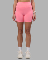 Woman wearing Elixir Ultra High-Rise 6" Short Pockets - Candy Pink | Model:Phoebe | Size:S | Thumbnail Index: 6