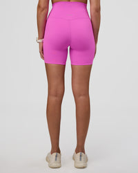 Woman wearing Elixir Ultra High-Rise 6" Short - Ultra Fuchsia | Model:Myrte | Size:S | Thumbnail Index: 3