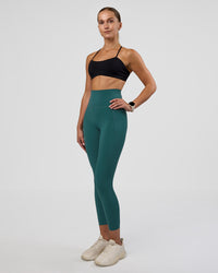 Woman wearing Elixir Ultra High-Rise 7/8 Legging Pockets - Transformative Teal | Model:Myrte | Size:S | Thumbnail Index: 4