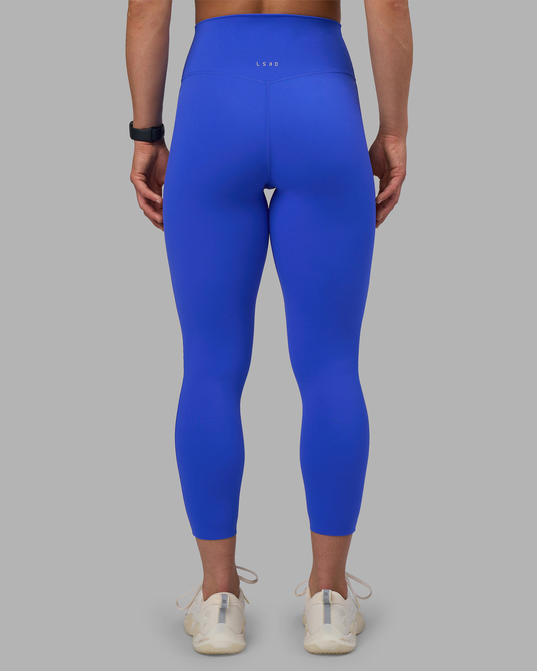 Woman wearing Elixir Ultra High-Rise 7/8 Legging - Power Cobalt | Model:Keisha | Size:S - view 4