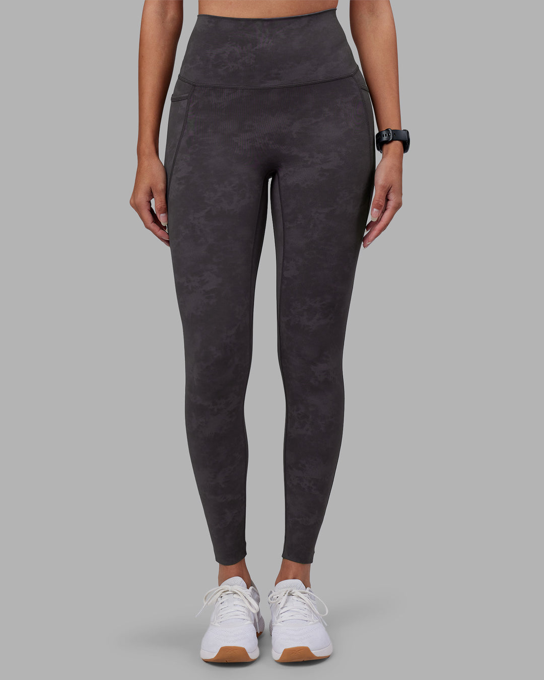 Woman wearing Elixir Ultra High-Rise Full Length Legging Pockets - Dark Storm Wash | Model:Rhiley | Size:S - view 6
