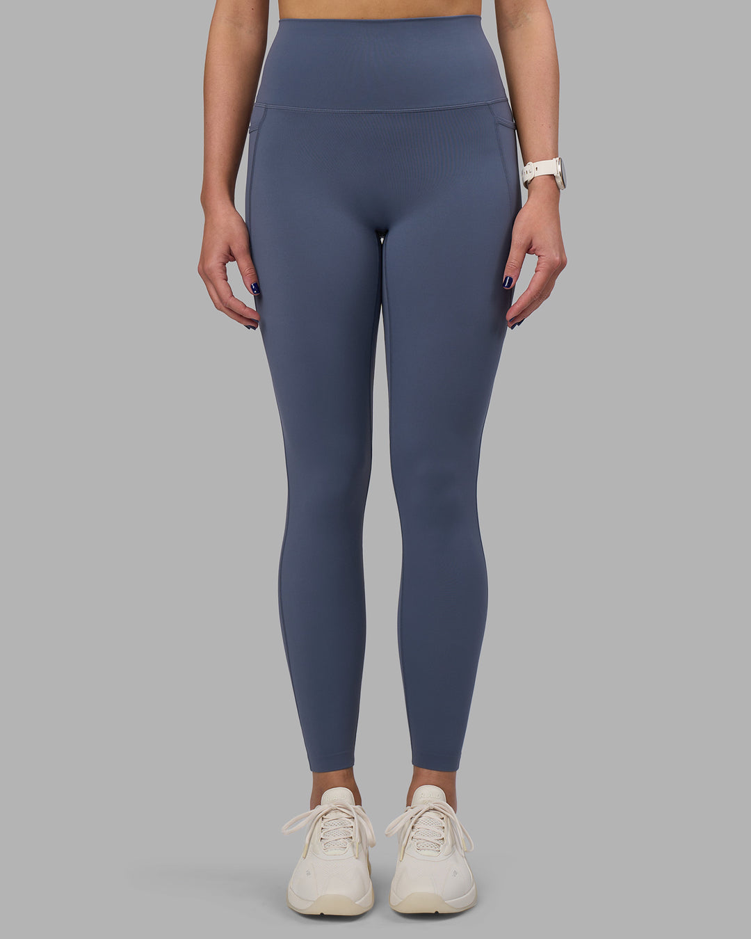 Woman wearing Elixir Ultra High-Rise Full Length Legging Pockets - Night Shadow | Model:Phoebe | Size:S - view 9
