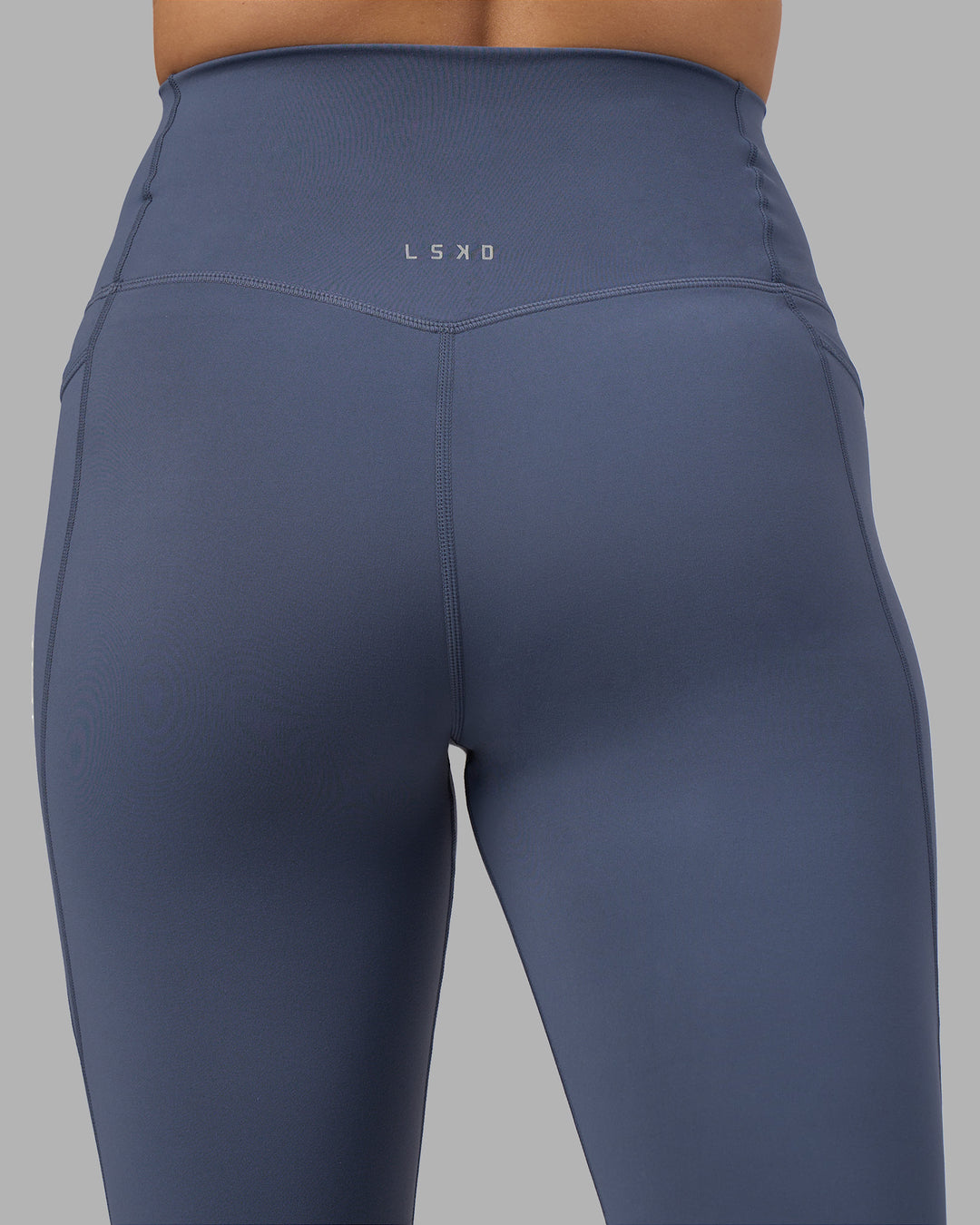 Woman wearing Elixir Ultra High-Rise Full Length Legging Pockets - Night Shadow | Model:Phoebe | Size:S - view 10