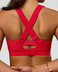 Woman wearing Fast Track Sports Bra Scarlet | Model:Rhiley | Size:S | | Thumbnail Index: 0