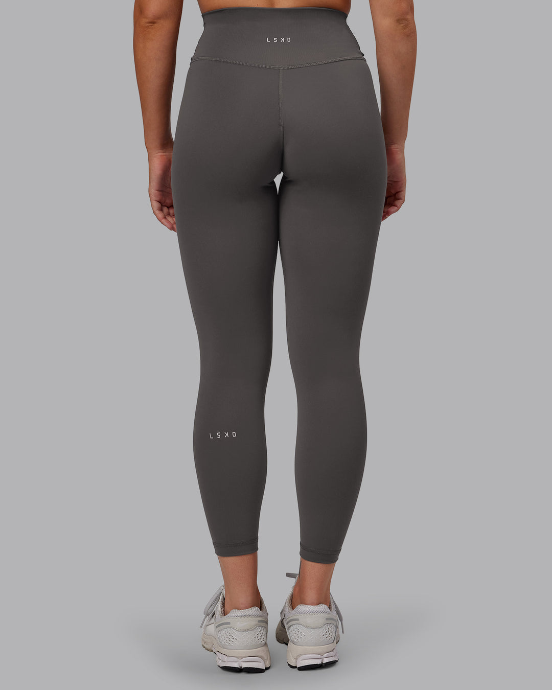Woman wearing Fusion Ultra High-Rise 7/8 Legging - Dark Storm | Model:Hannah | Size:S - view 4