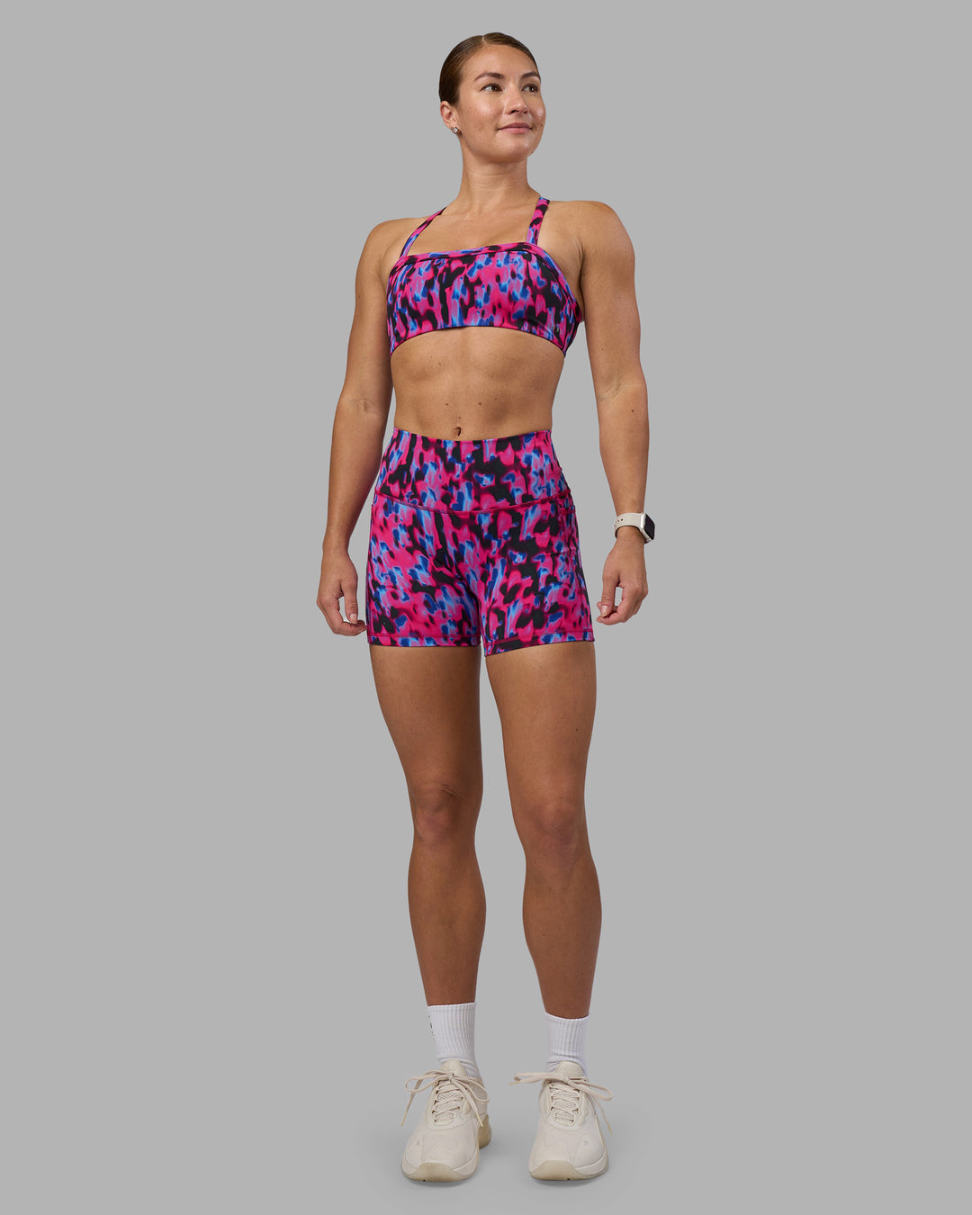 Woman wearing Fusion High-Rise 4" Short Pockets - Pink Luminous | Model:Hannah | Size:S - view 6