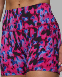 Woman wearing Fusion High-Rise 4" Short Pockets - Pink Luminous | Model:Hannah | Size:S | Thumbnail Index: 6
