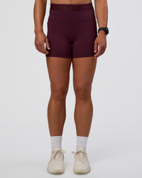 Woman wearing Fusion Jacquard High-Rise 4” Short Pockets - Cherry Lacquer | Model:Sav | Size:S | Thumbnail Index: 5