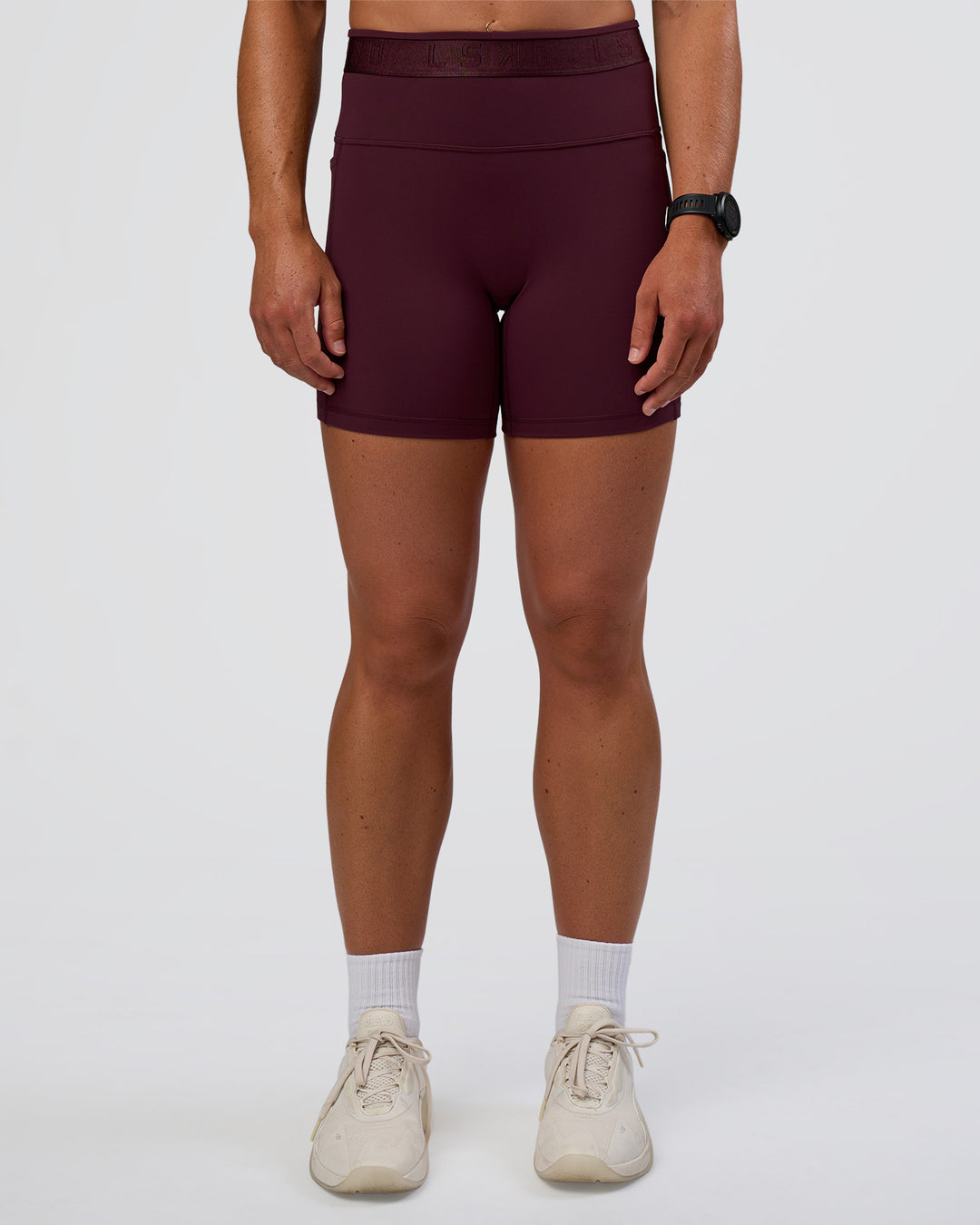 Woman wearing Fusion Jacquard High-Rise 6" Short Pockets - Cherry Lacquer | Model:Sav | Size:S - view 9