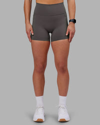 Woman wearing Fusion Ultra High-Rise 4" Short Pockets - Dark Storm | Model:Keisha | Size:S | Thumbnail Index: 2