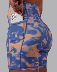 Woman wearing Fusion Ultra High-Rise 6" Short Pockets - Apricot Mist | Set:true | Angle:closeup | Model:Charlize | Size:S | Thumbnail Index: 4