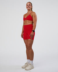 Woman wearing Fusion Ultra High-Rise 6" Short Pockets - Flame | Model:Sav | Size:S | Thumbnail Index: 4