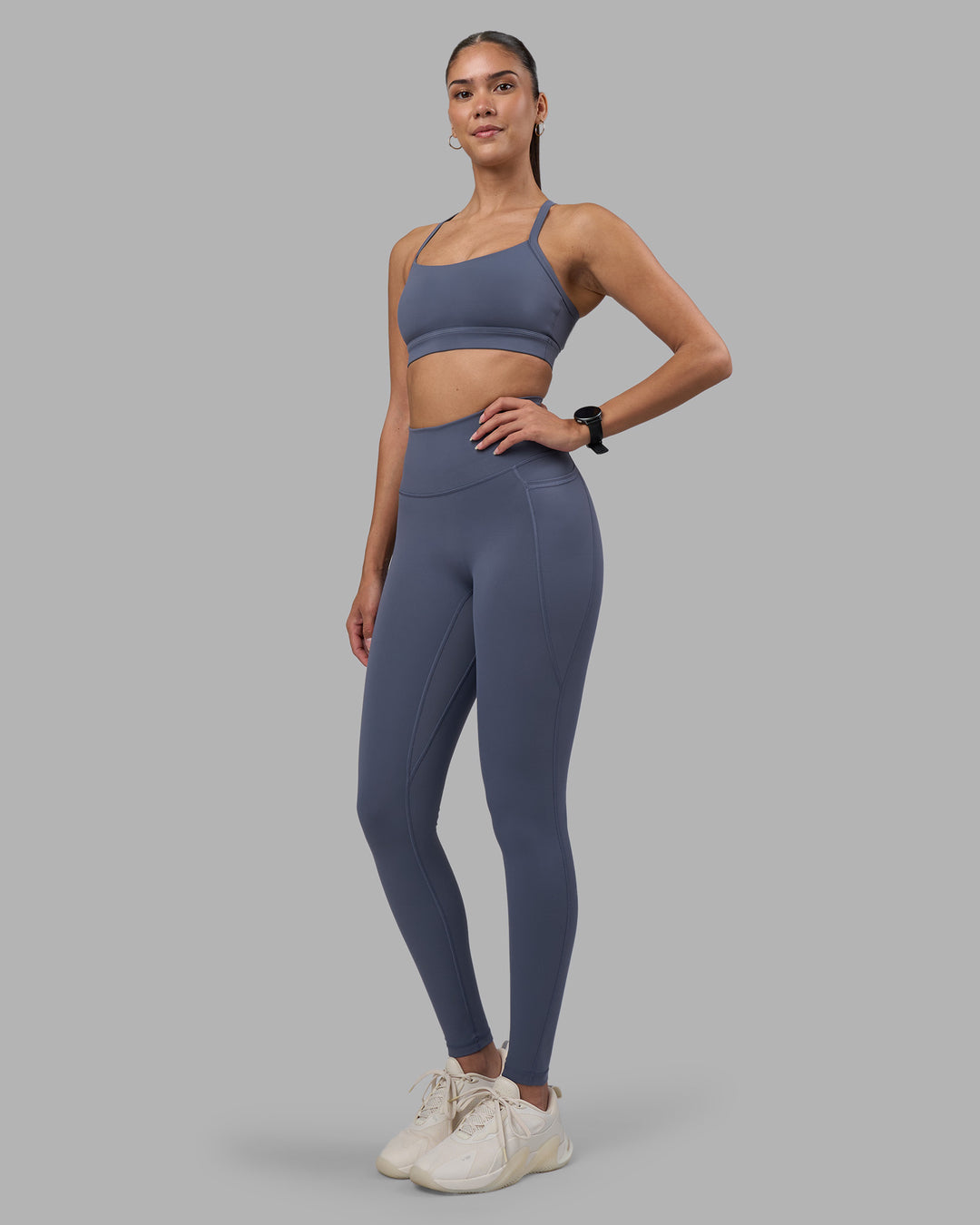 Woman wearing Fusion Ultra High-Rise Full Length Legging Pockets - Night Shadow | Model:Rhiley | Size:S - view 5
