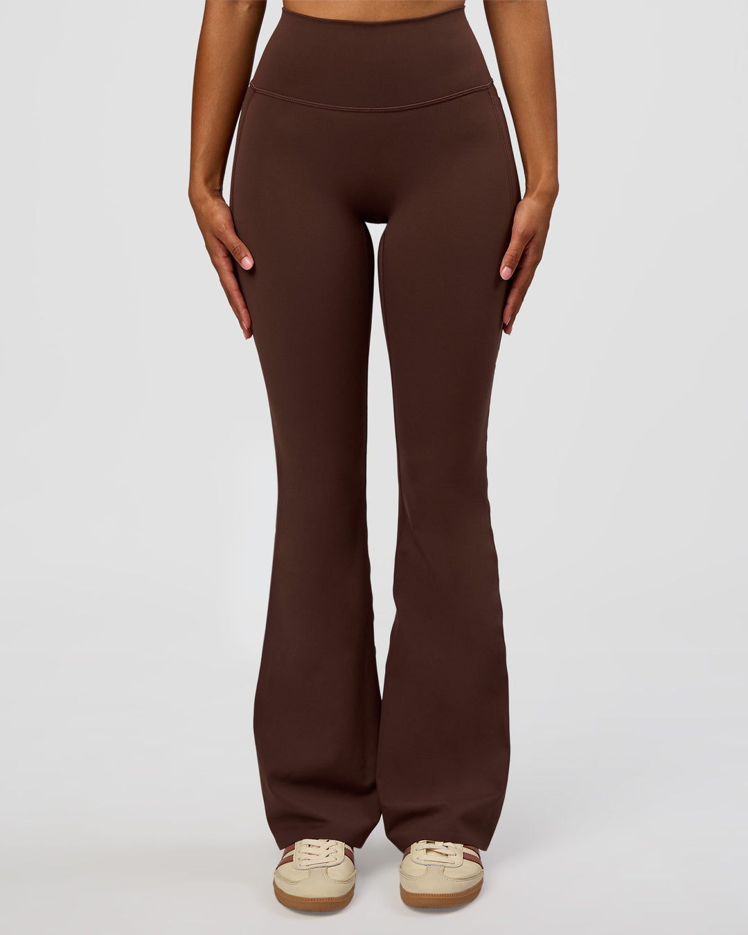Woman wearing Woman wearing Fusion V-Contour High-Rise Flared Legging Pockets - Hot Chocolate | Model:Jordan | Size:S - view 9