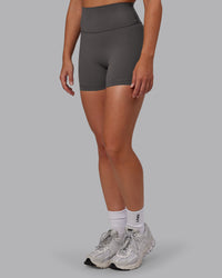 Woman wearing Fusion Ultra High-Rise 4" Short - Dark Storm | Model:Hannah | Size:S | Thumbnail Index: 6