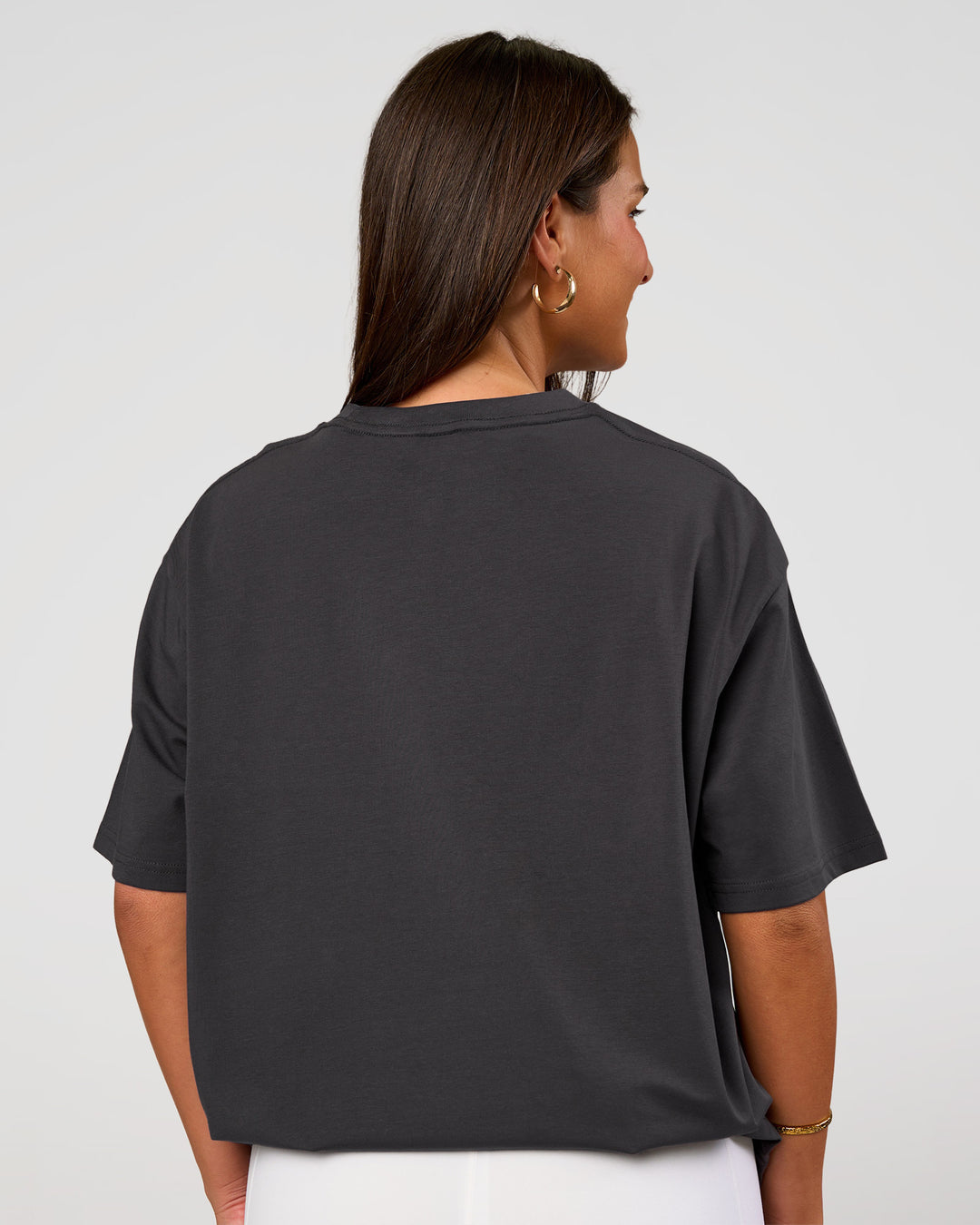 Woman wearing Go-To FLXCotton Oversized Tee - Dark Storm-White | Model:Bianca | Size:S - view 4