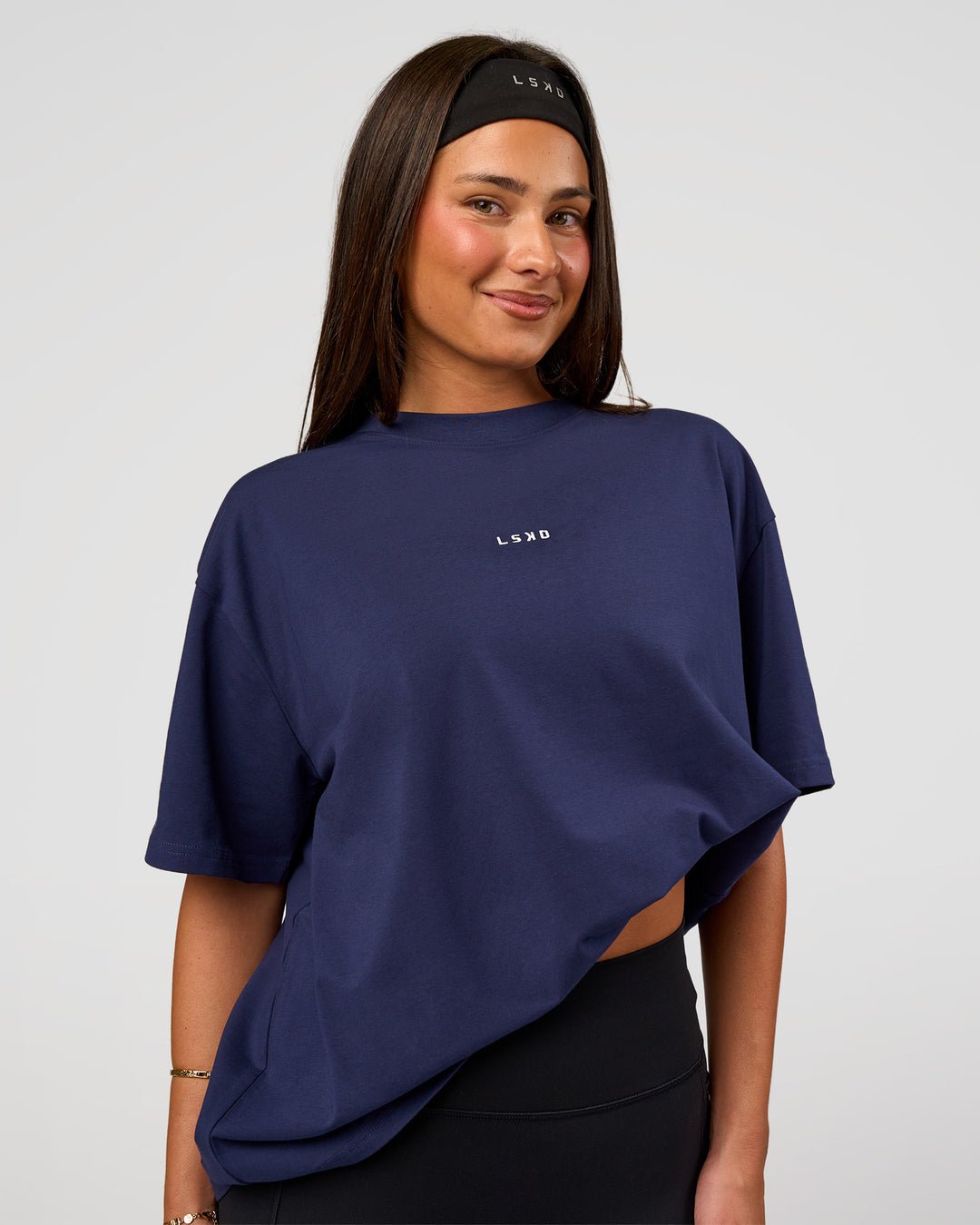 Woman wearing Go-To FLXCotton Oversized Tee - Future Navy-White | Model:Bianca | Size:S - view 1