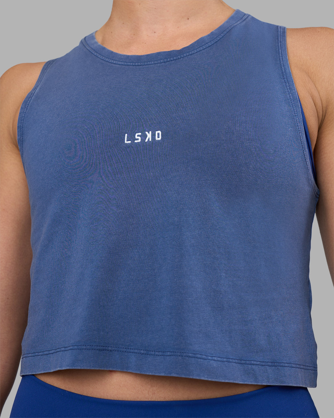 Woman wearing Go-To FLXCotton Tank - Midnight Blue Washed-White | Model:Sophie | Size:S - view 5