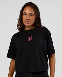 Woman wearing Go-To Heavyweight Reflective Skimmer Tee - Black-Reflective | Model:Kirstyn | Size:S | Thumbnail Index: 0