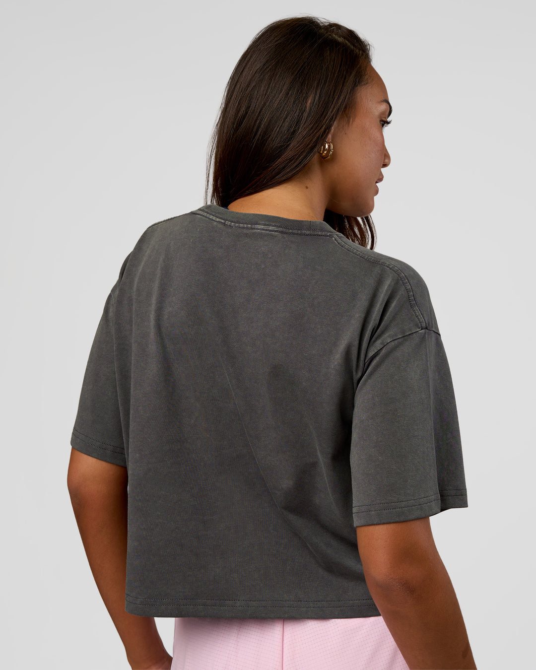 Woman wearing Go-To Heavyweight Reflective Skimmer Tee - Dark Storm Washed-Reflective | Model:Kirstyn | Size:S - view 7