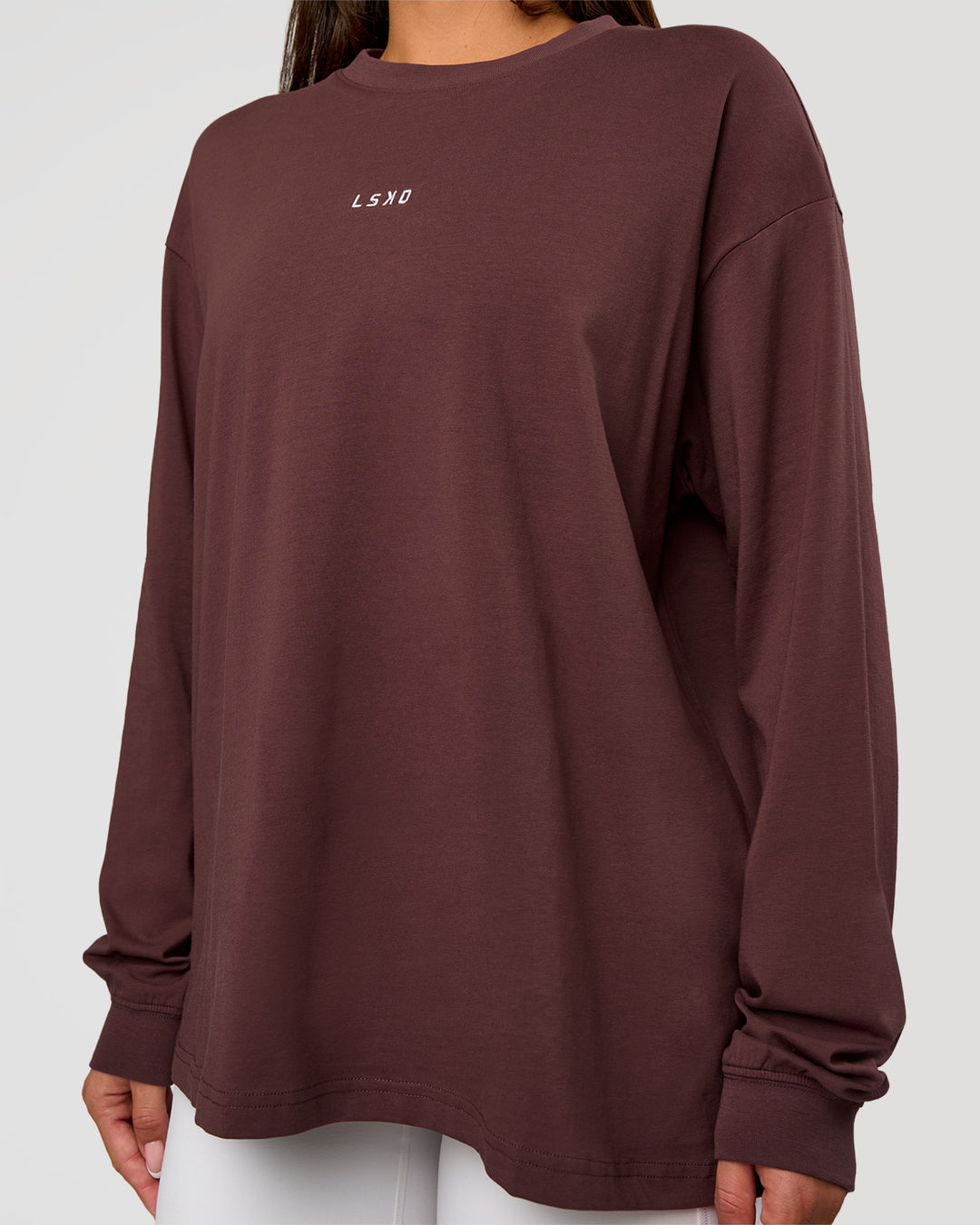Woman wearing Go-To Long Sleeve FLXCotton Oversized Tee - Cocoa Powder-White | Model:Bianca | Size:S - view 6