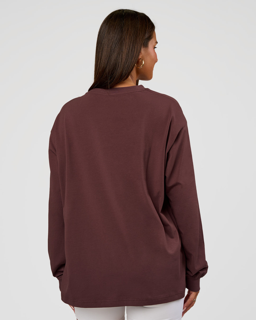Woman wearing Go-To Long Sleeve FLXCotton Oversized Tee - Cocoa Powder-White | Model:Bianca | Size:S - view 3