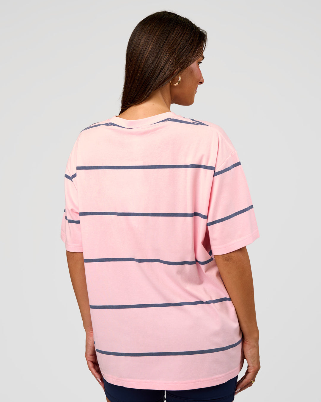 Woman wearing Go-To Stripe FLXCotton Oversized Tee - Marshmallow-Nightshadow | Model:Bianca | Size:S - view 4