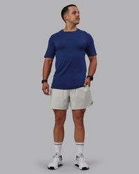 Man wearing Lift 6" Lined Performance Shorts - Digital Mist | Thumbnail Index: 4