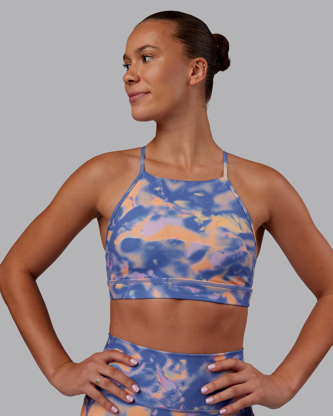Woman wearing Lift High Neck Sports Bra - Apricot Mist | Model:Charlize | Size:S - view 1
