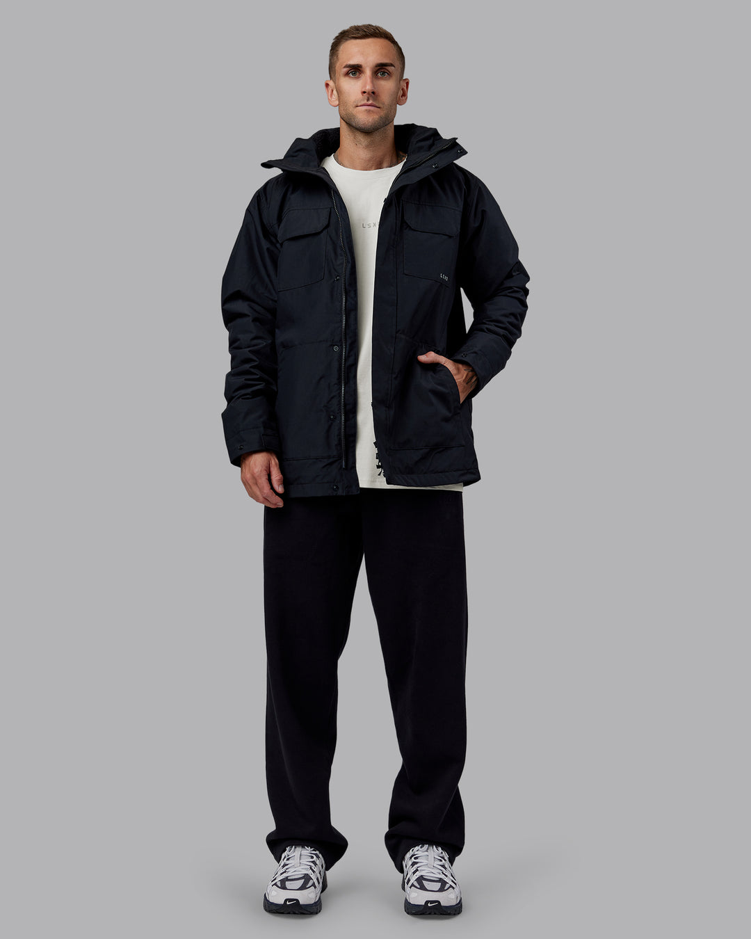 Man wearing Marshall 2.0 Jacket - Black | Model:Tommy | Size:S - view 20
