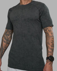 Man wearing AeroFLX+ Seamless Tee - Black Camo-Graphite | Model:Tommy | Size:L | Thumbnail Index: 5