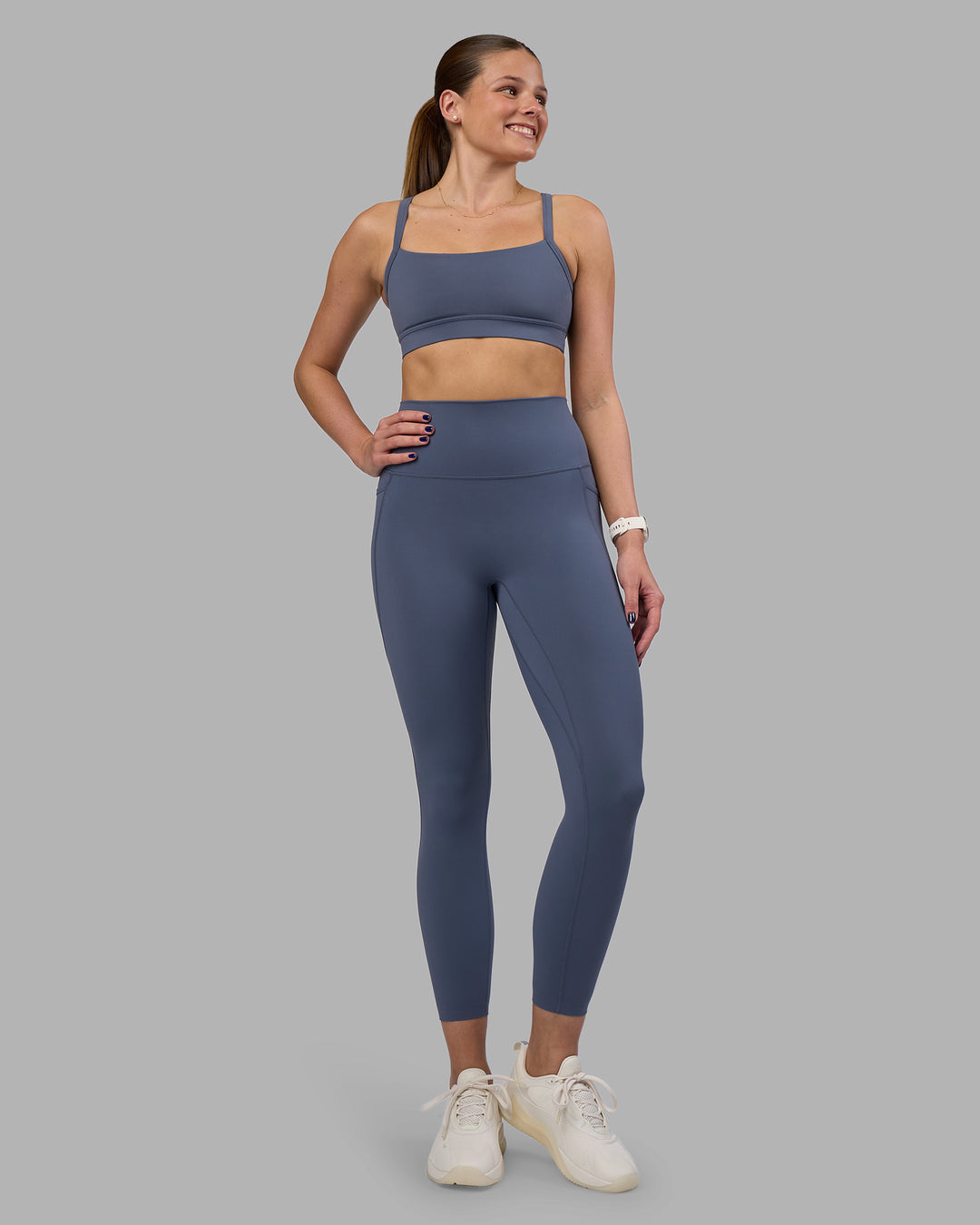 Woman wearing Momentum Sports Bra - Night Shadow | Model:Phoebe | Size:S - view 6