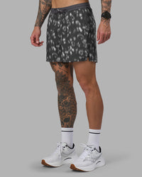 Man wearing Pace 5" Lined Running Short - Markings Dark Storm Print | Model:Tommy | Size:S | Thumbnail Index: 4