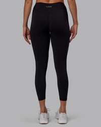 Woman wearing RXD Low-Rise 7/8 Legging - Black | Model:Blaize | Size:S | Thumbnail Index: 3