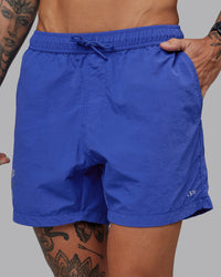 Man wearing Relentless Classic 5" Short - Power Cobalt | Model:Tommy | Size:S | Thumbnail Index: 6