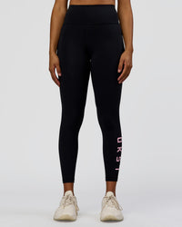 Woman wearing Rep Ultra High-Rise 7/8 Legging Pockets - Black-Marshmallow | Model:Rosie | Size:S | Thumbnail Index: 1