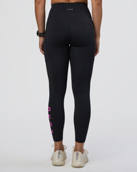 Woman wearing Rep Ultra High-Rise 7/8 Legging Pockets - Black-Ultra Fuchsia | Model:Abbey | Size:S | Thumbnail Index: 3