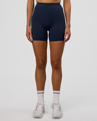 Woman wearing Revitalise Ultra High-Rise 6" Short - Future Navy-Multi | Model:Evie | Size:S | Thumbnail Index: 5