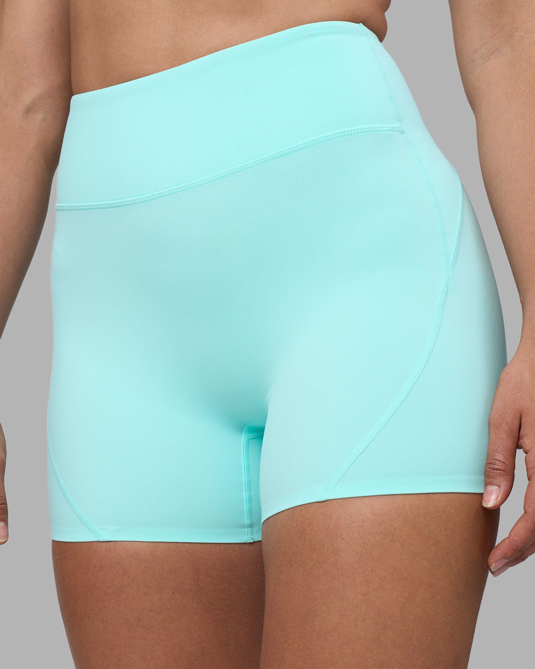 Woman wearing Rhythm Elixir Ultra High-Rise 4" Short - Island Paradise | Model:Sophie | Size:S - view 6