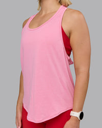 Woman wearing AeroFLX+ Drop Armhole Seamless Tank - Candy Pink | Model:Halle | Size:S | Thumbnail Index: 3