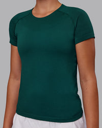 Woman wearing AeroFLX+ Seamless Tee - Dark Moss Marl | Model:Charlize | Size:S | Thumbnail Index: 4