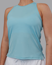 Woman wearing Pace Running Tank - Retro Blue | Model:Hannah | Size:S | Thumbnail Index: 5