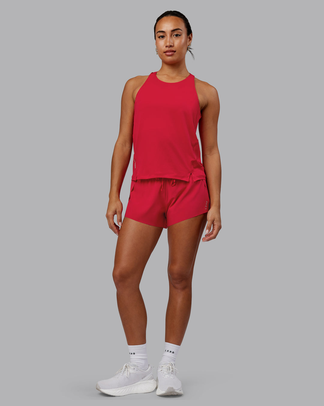 Woman wearing Pace Running Tank - Scarlet - view 6