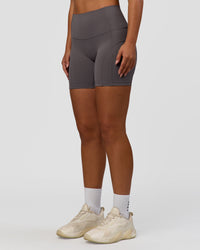 Woman wearing Bend High-Rise 6" Short - Duskstone | Model:Sophie | Size:S | Thumbnail Index: 8