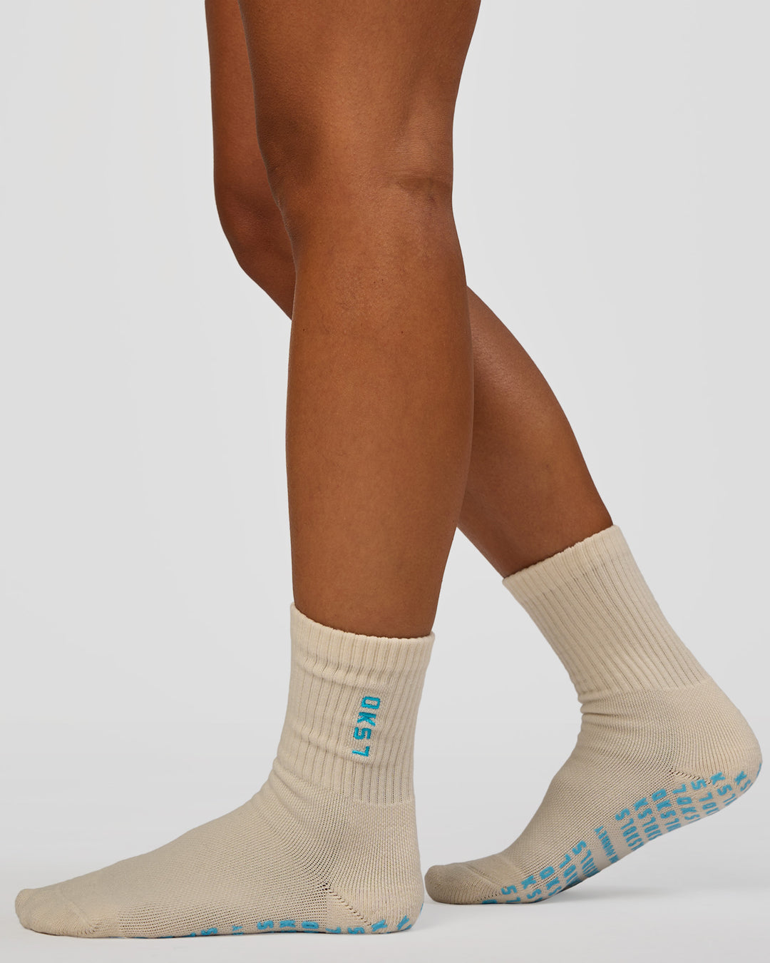 Signal Pilates Crew Grip Socks 2.0 - Off White-Baltic Sea - view 2