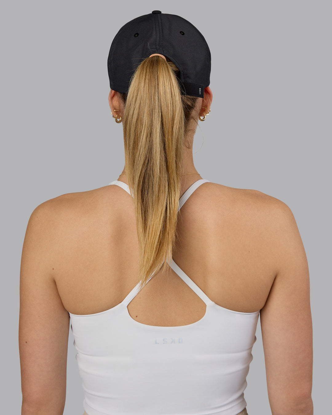 Woman wearing Train Cap - Black-White - view 9
