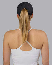 Woman wearing Train Cap - Black-White | Thumbnail Index: 8